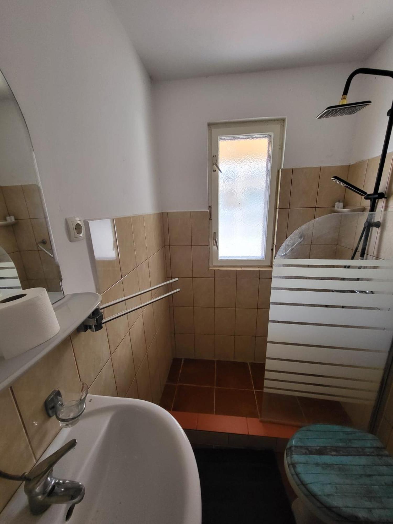Apartment Bunjo'S Beach House Трогир Экстерьер фото