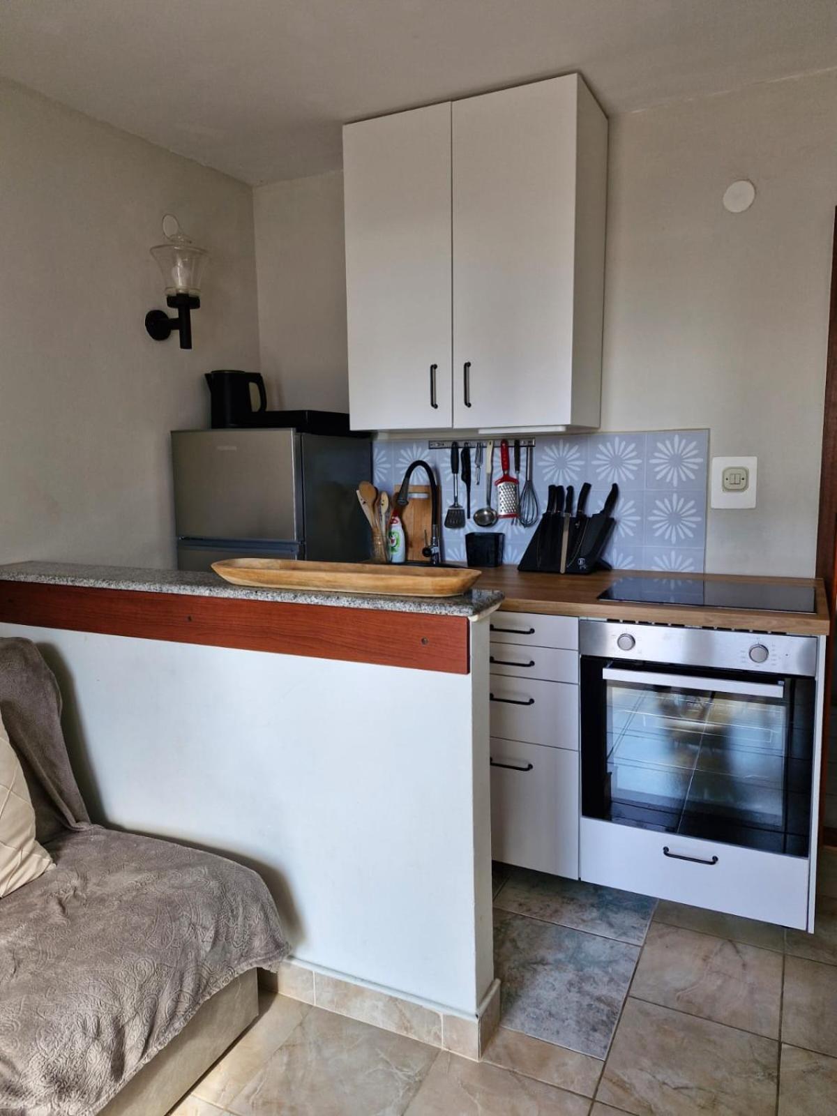 Apartment Bunjo'S Beach House Трогир Экстерьер фото
